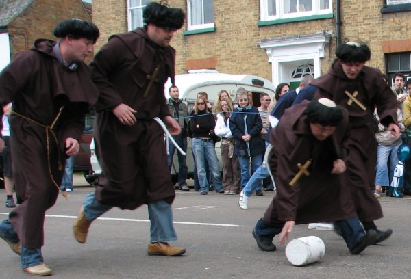 m_monks_rolling_600